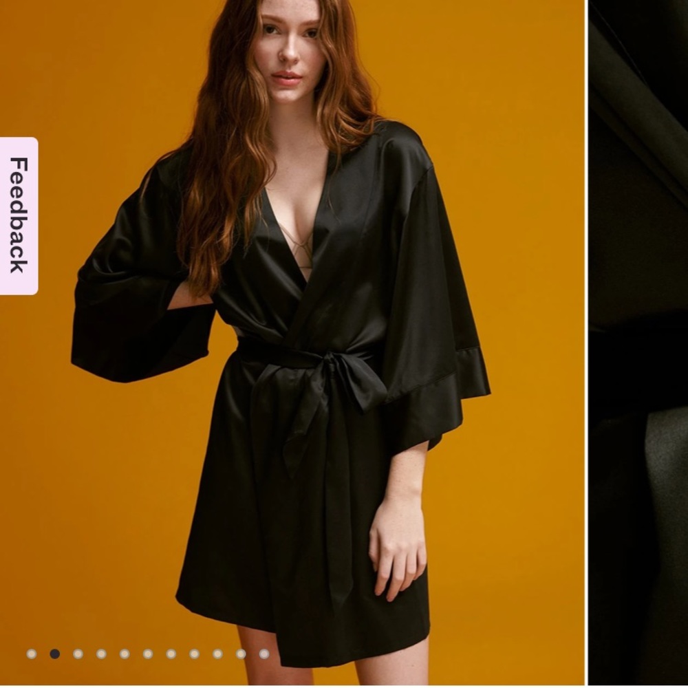 3/$30 🌸 EUC ThirdLove Black Satin Robe, One Size